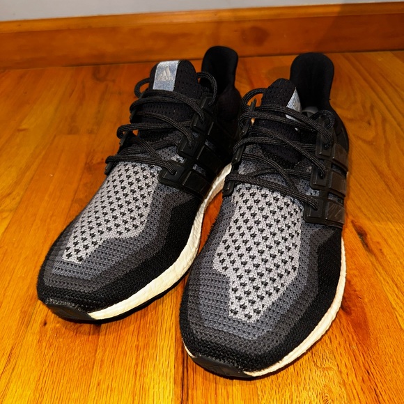 Adidas Ultra boost Super Comfort - Picture 2 of 5